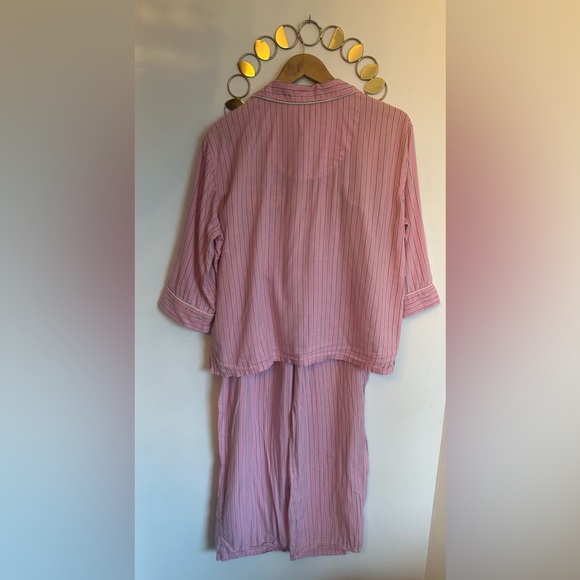 SOLD Lauren Ralph Lauren Size Large Pink Stripe Pajama 2Piece Capri Set Monogram - Picture 2 of 13